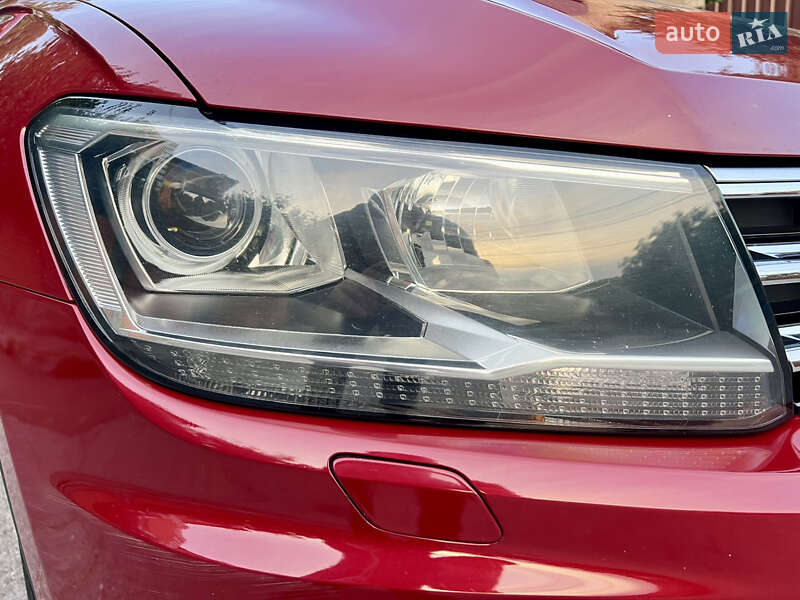 Позашляховик / Кросовер Volkswagen Tiguan 2017 в Києві