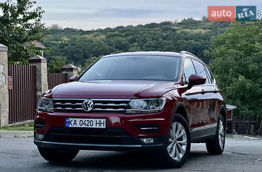 Позашляховик / Кросовер Volkswagen Tiguan 2017 в Києві