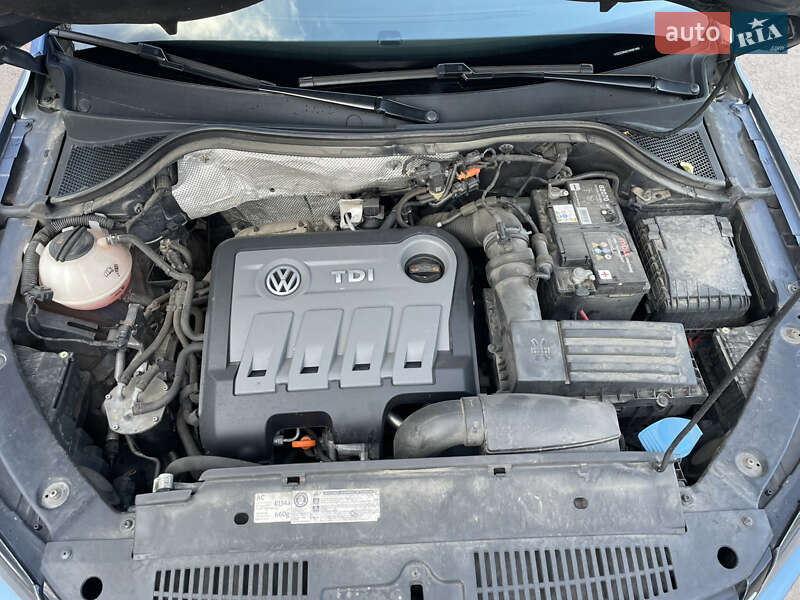 Внедорожник / Кроссовер Volkswagen Tiguan 2012 в Киеве