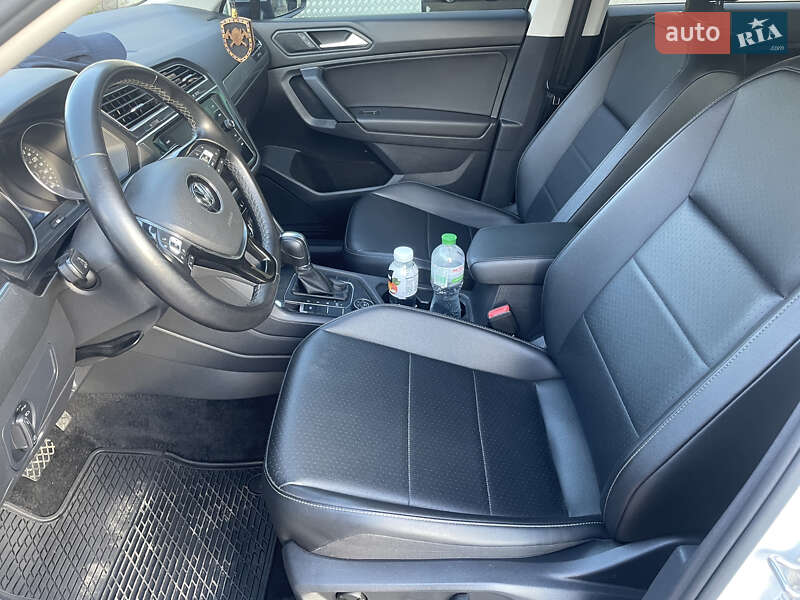 Внедорожник / Кроссовер Volkswagen Tiguan 2018 в Черновцах