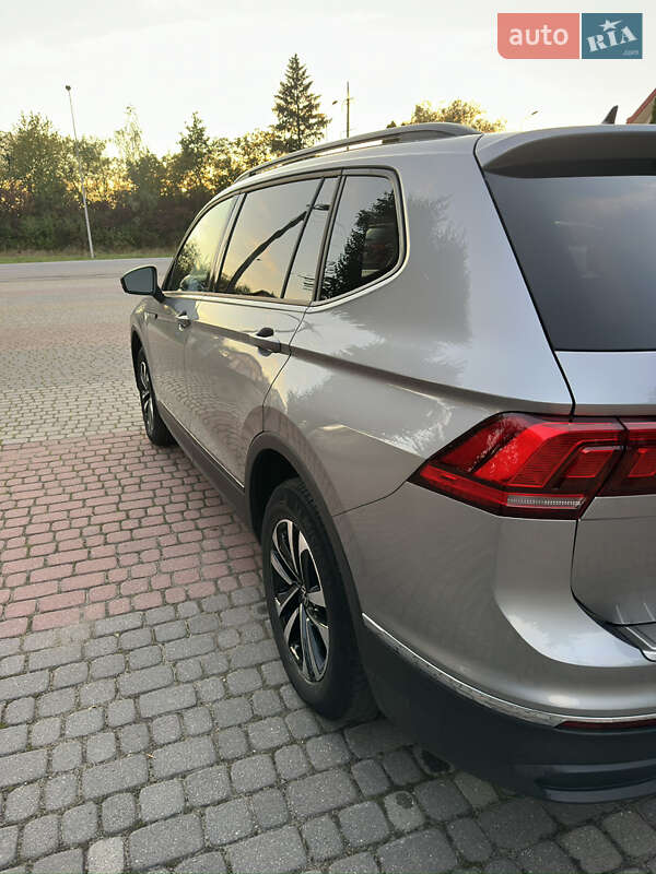 Внедорожник / Кроссовер Volkswagen Tiguan 2023 в Тернополе