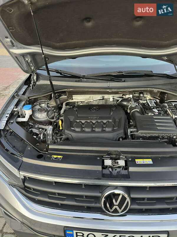 Внедорожник / Кроссовер Volkswagen Tiguan 2023 в Тернополе