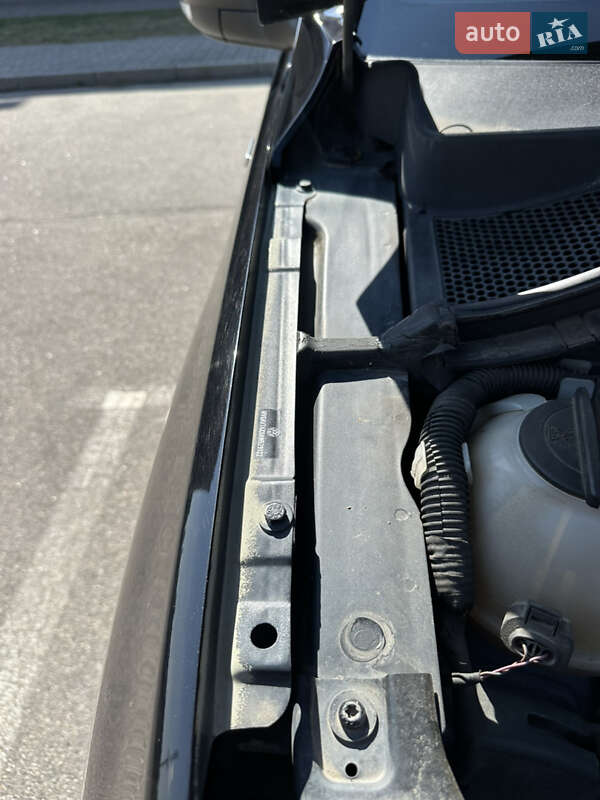 Внедорожник / Кроссовер Volkswagen Tiguan 2010 в Запорожье фото 17 Внедорожник / Кроссовер Volkswagen Tiguan 2010 в Запорожье