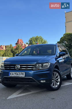 Позашляховик / Кросовер Volkswagen Tiguan 2017 в Києві