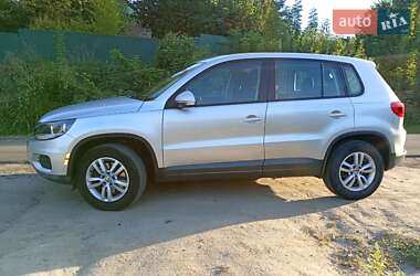 Внедорожник / Кроссовер Volkswagen Tiguan 2011 в Сумах