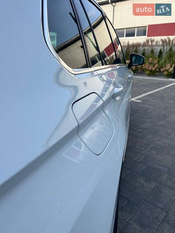 Позашляховик / Кросовер Volkswagen Tiguan 2016 в Луцьку