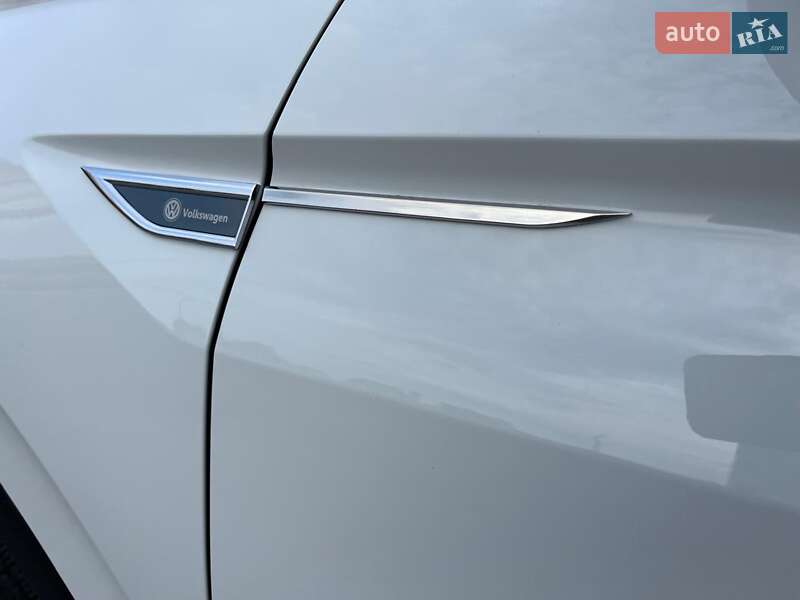 Позашляховик / Кросовер Volkswagen Tiguan 2016 в Луцьку