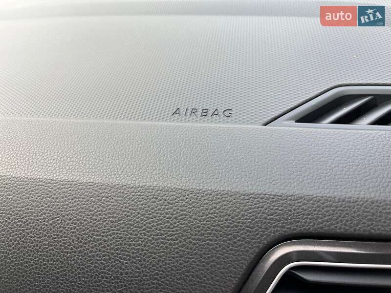 Позашляховик / Кросовер Volkswagen Tiguan 2016 в Луцьку