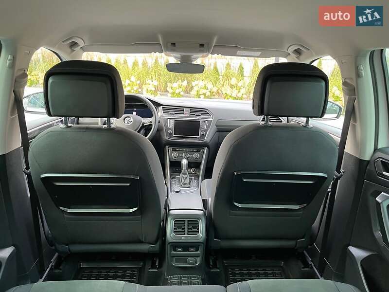 Позашляховик / Кросовер Volkswagen Tiguan 2016 в Луцьку