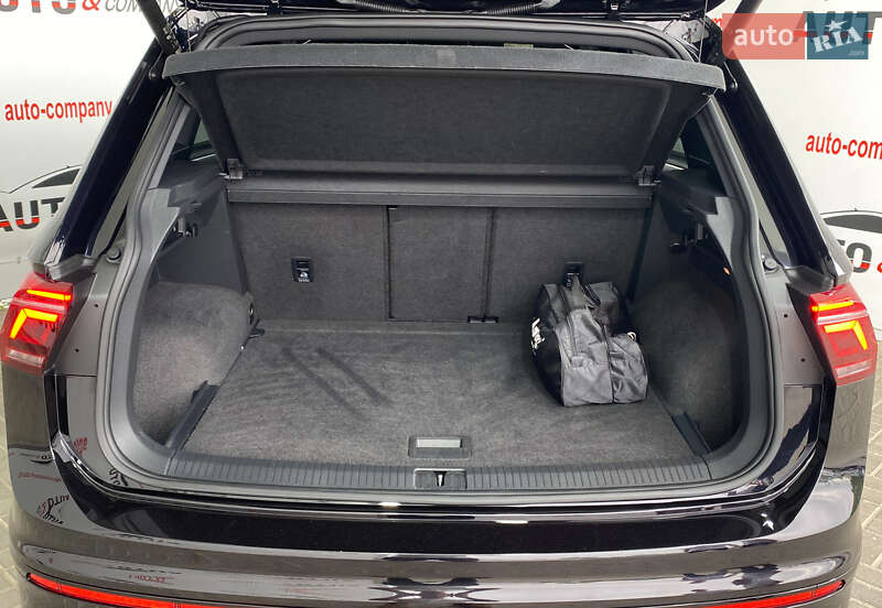 Внедорожник / Кроссовер Volkswagen Tiguan 2021 в Львове