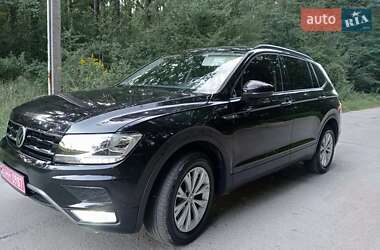 Внедорожник / Кроссовер Volkswagen Tiguan 2019 в Шепетовке