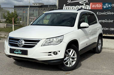 Внедорожник / Кроссовер Volkswagen Tiguan 2011 в Харькове