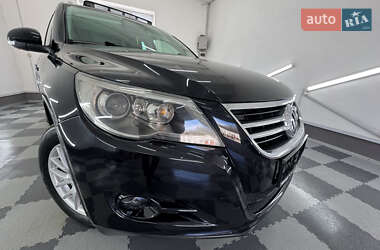 Внедорожник / Кроссовер Volkswagen Tiguan 2011 в 