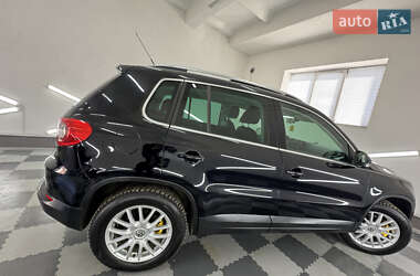 Внедорожник / Кроссовер Volkswagen Tiguan 2011 в 