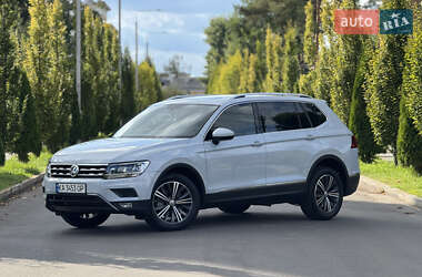 Внедорожник / Кроссовер Volkswagen Tiguan 2017 в Киеве