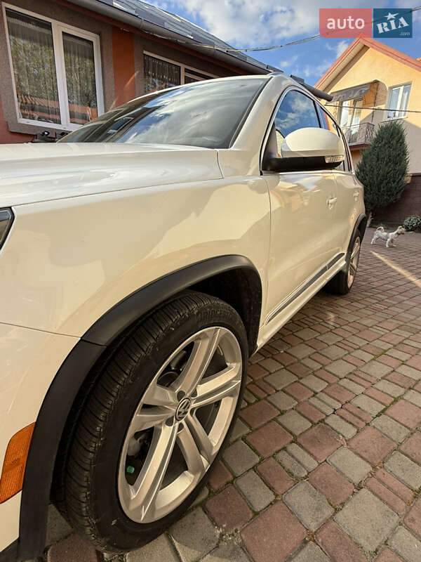 Внедорожник / Кроссовер Volkswagen Tiguan 2015 в Стрые