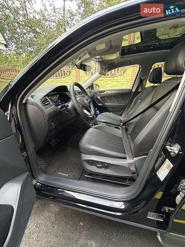 Внедорожник / Кроссовер Volkswagen Tiguan 2023 в Чернигове