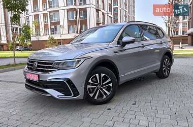 Позашляховик / Кросовер Volkswagen Tiguan 2022 в Івано-Франківську