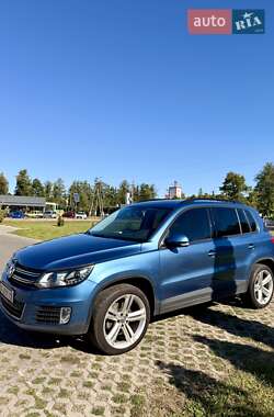 Позашляховик / Кросовер Volkswagen Tiguan 2016 в Львові