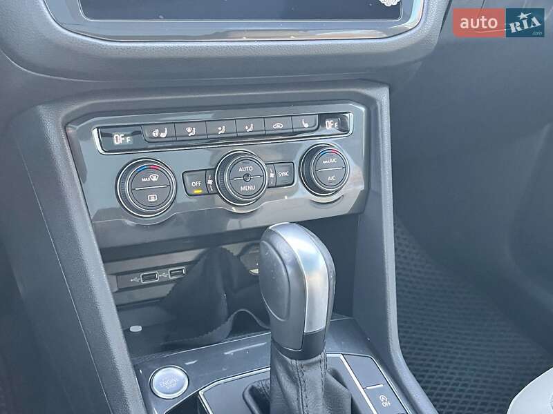 Позашляховик / Кросовер Volkswagen Tiguan 2020 в Києві