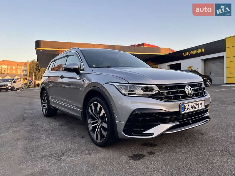 Позашляховик / Кросовер Volkswagen Tiguan 2020 в Києві