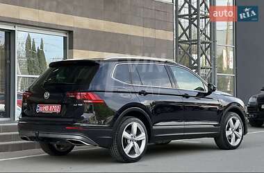 Внедорожник / Кроссовер Volkswagen Tiguan 2018 в Мурованых Куриловцах