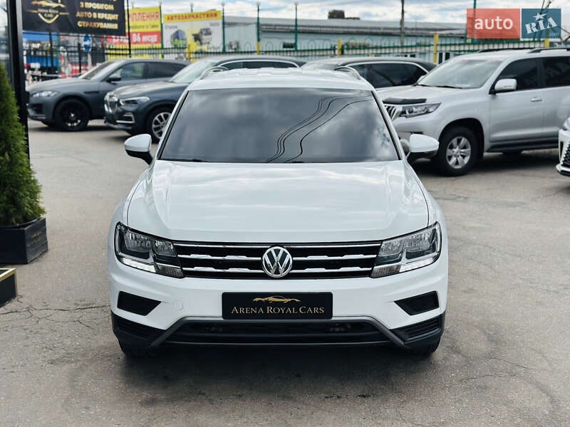 Внедорожник / Кроссовер Volkswagen Tiguan 2018 в Харькове фото 8 Внедорожник / Кроссовер Volkswagen Tiguan 2018 в Харькове