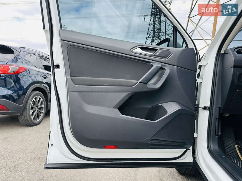 Внедорожник / Кроссовер Volkswagen Tiguan 2018 в Харькове фото 16 Внедорожник / Кроссовер Volkswagen Tiguan 2018 в Харькове