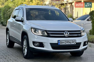 Внедорожник / Кроссовер Volkswagen Tiguan 2013 в 