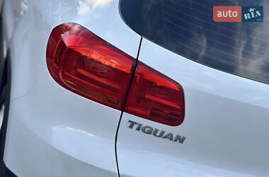 Внедорожник / Кроссовер Volkswagen Tiguan 2013 в 