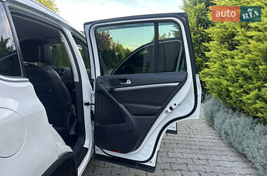 Внедорожник / Кроссовер Volkswagen Tiguan 2013 в 