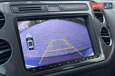 Внедорожник / Кроссовер Volkswagen Tiguan 2013 в 