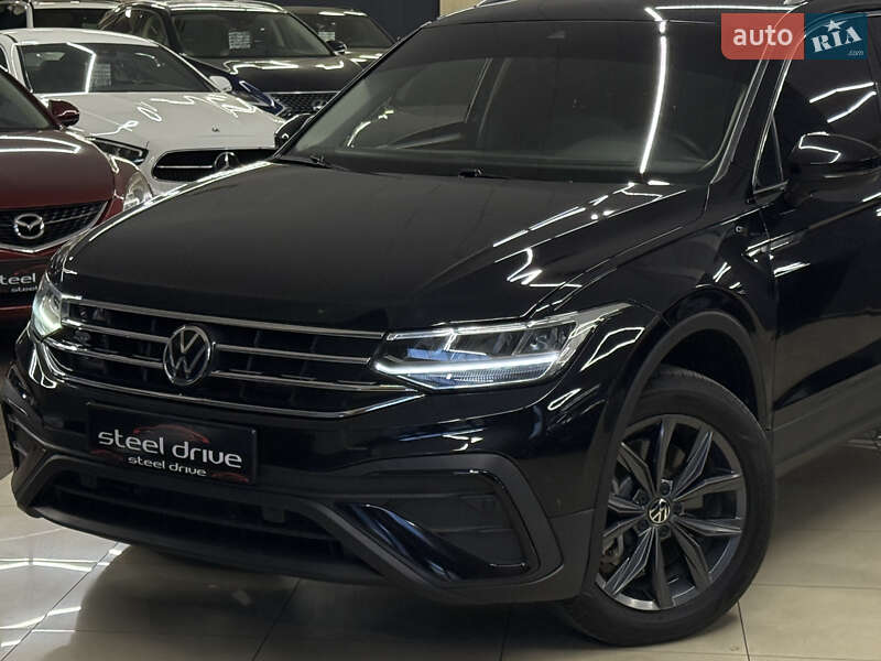 Внедорожник / Кроссовер Volkswagen Tiguan 2022 в Николаеве