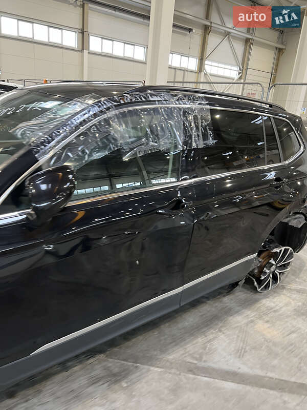 Внедорожник / Кроссовер Volkswagen Tiguan 2020 в Ивано-Франковске