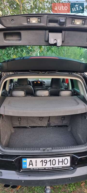 Позашляховик / Кросовер Volkswagen Tiguan 2011 в Києві