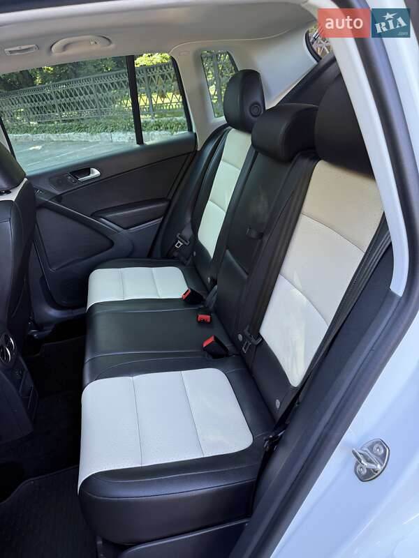 Внедорожник / Кроссовер Volkswagen Tiguan 2017 в Хмельнике фото 39 Внедорожник / Кроссовер Volkswagen Tiguan 2017 в Хмельнике