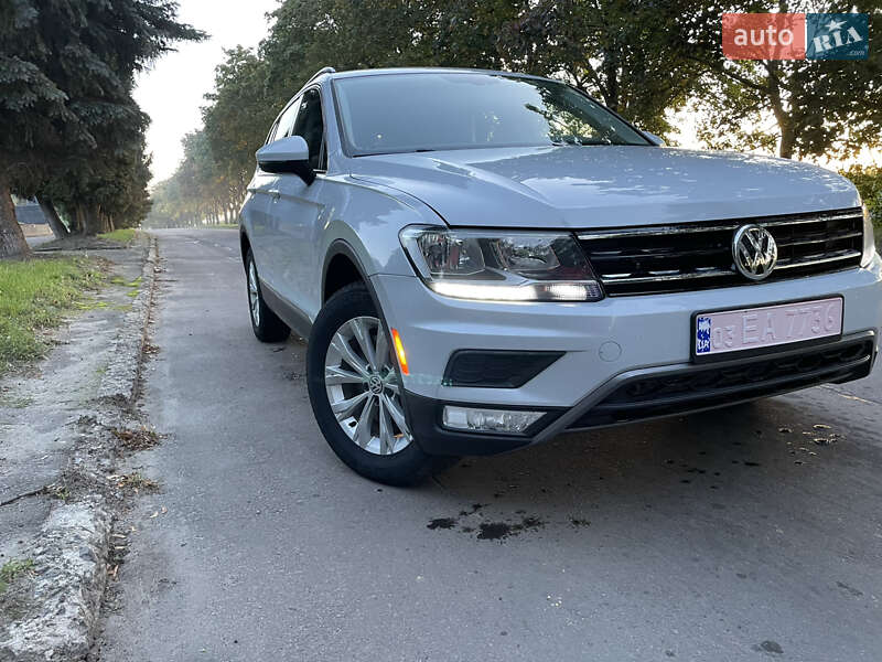 Внедорожник / Кроссовер Volkswagen Tiguan 2018 в Владимире