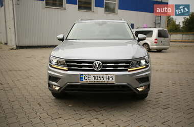 Внедорожник / Кроссовер Volkswagen Tiguan 2019 в 