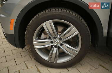 Внедорожник / Кроссовер Volkswagen Tiguan 2019 в 