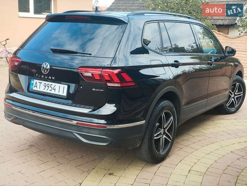 Внедорожник / Кроссовер Volkswagen Tiguan 2022 в Калуше