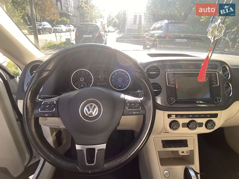 Позашляховик / Кросовер Volkswagen Tiguan 2017 в Києві