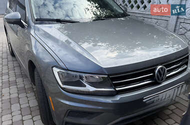 Внедорожник / Кроссовер Volkswagen Tiguan 2018 в Ровно