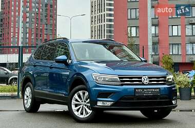Позашляховик / Кросовер Volkswagen Tiguan 2017 в Києві