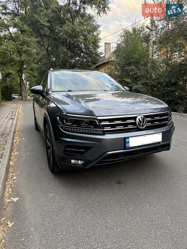 Внедорожник / Кроссовер Volkswagen Tiguan 2018 в Днепре фото 2 Внедорожник / Кроссовер Volkswagen Tiguan 2018 в Днепре