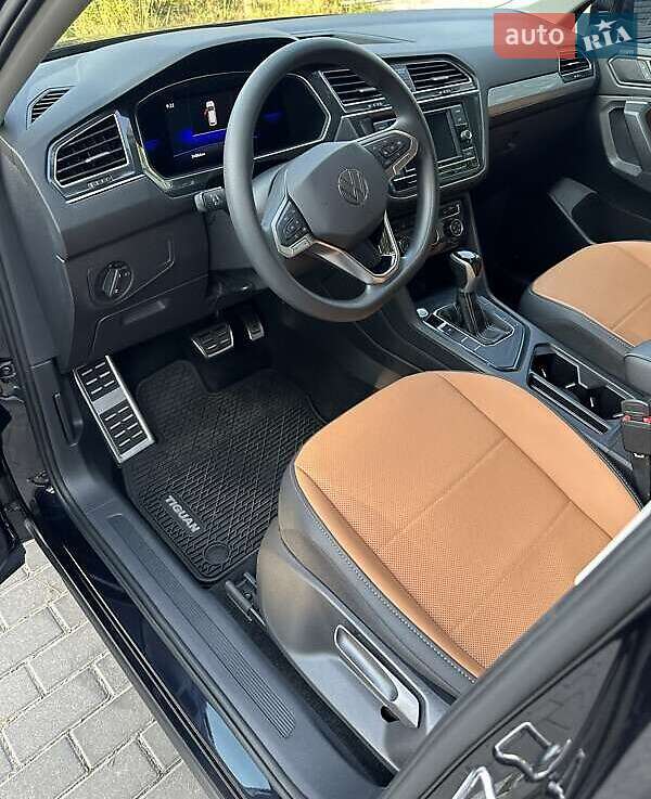 Внедорожник / Кроссовер Volkswagen Tiguan 2022 в Киеве