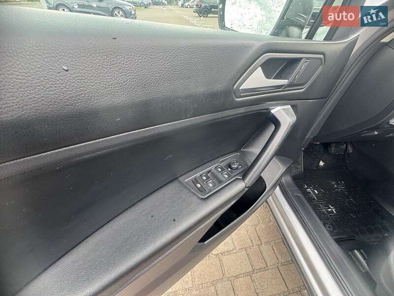 Внедорожник / Кроссовер Volkswagen Tiguan 2019 в Львове
