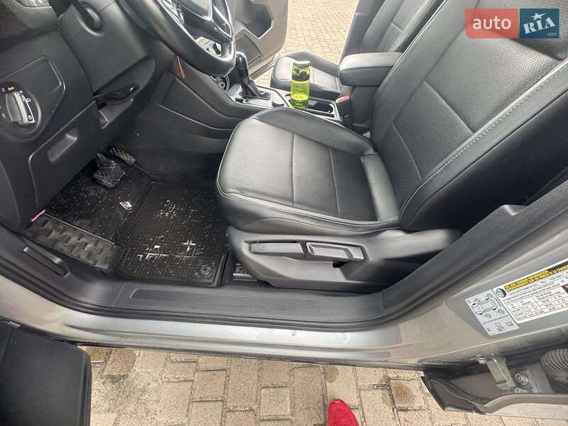 Внедорожник / Кроссовер Volkswagen Tiguan 2019 в Львове