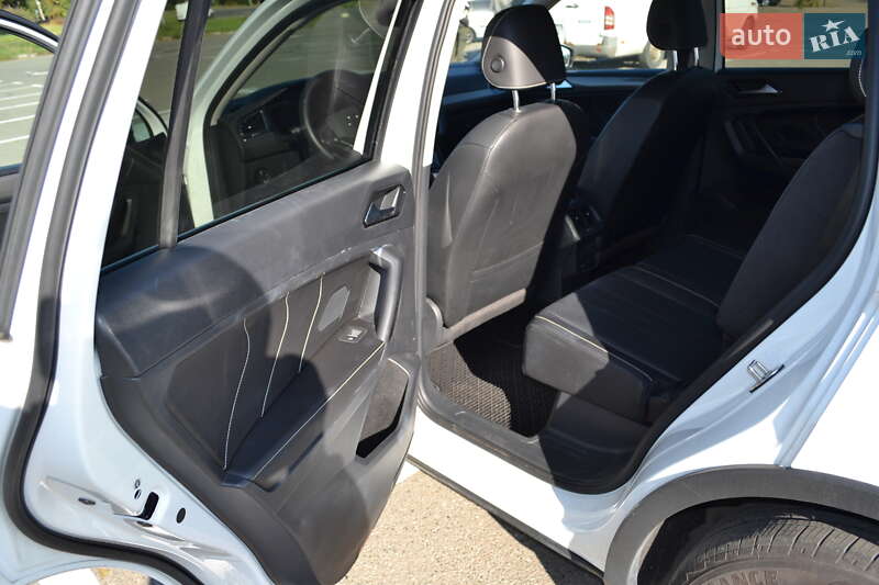 Внедорожник / Кроссовер Volkswagen Tiguan 2022 в Киеве фото 22 Внедорожник / Кроссовер Volkswagen Tiguan 2022 в Киеве