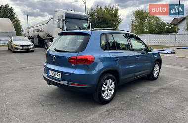 Внедорожник / Кроссовер Volkswagen Tiguan 2016 в 