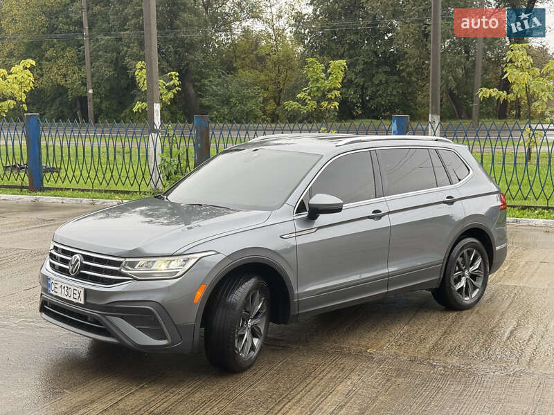Внедорожник / Кроссовер Volkswagen Tiguan 2023 в Черновцах